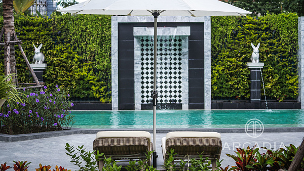 Arcadia Center Suites
