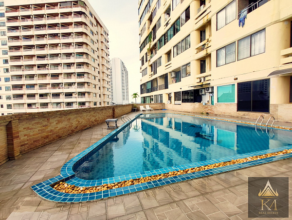 Студия в ThepThip Mansion